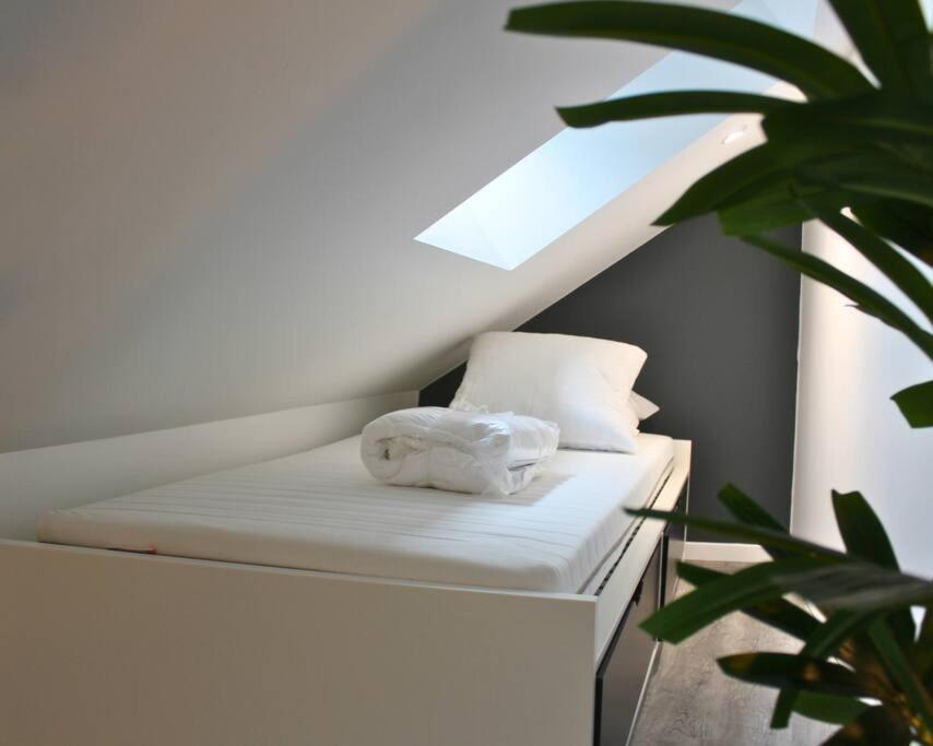 Yokohama, Duplex Avec Jardin Apartment Bourges Exterior photo